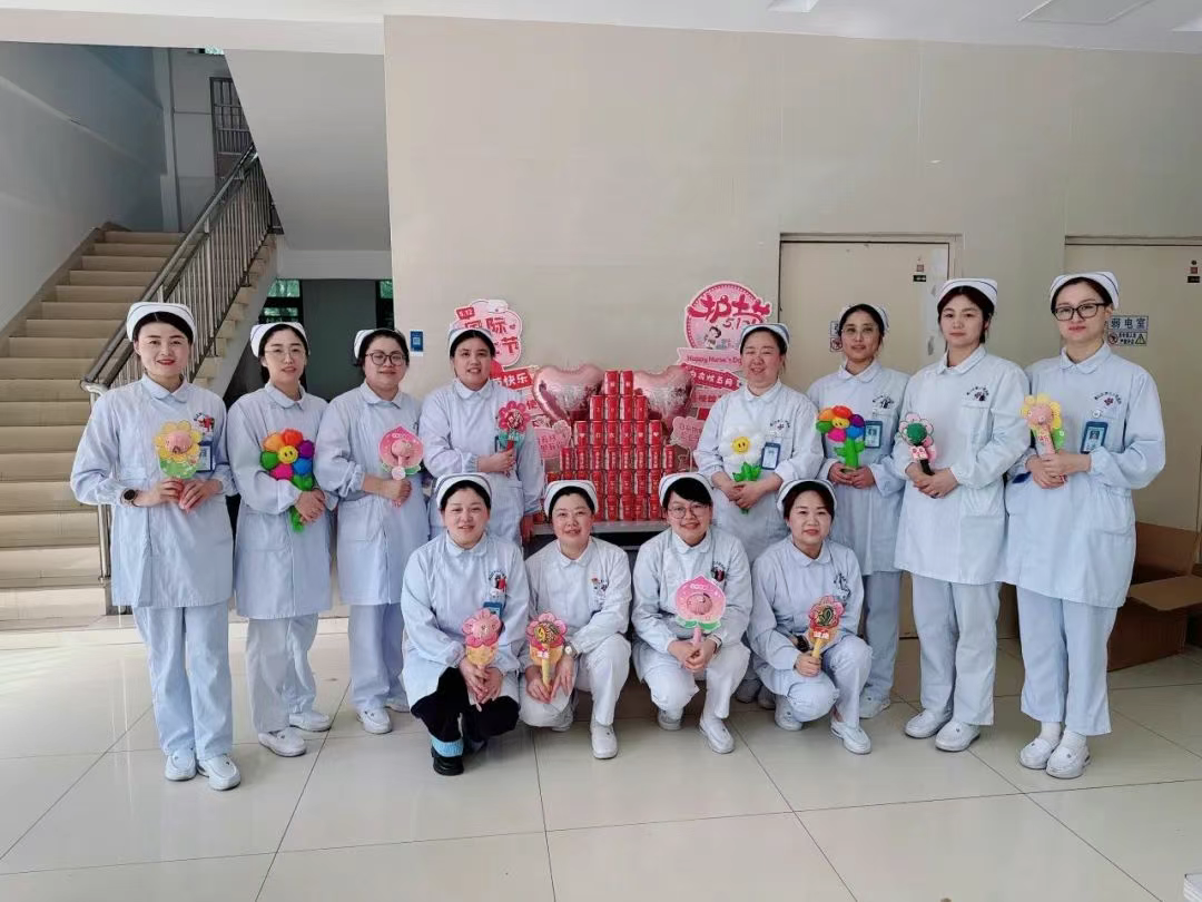巧手"锤"炼天使匠心，温情"守"护生命之光——惠山三院开展护士节系列活动（二）