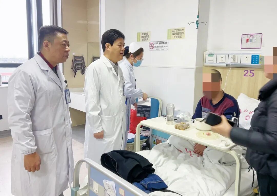 情暖新春 医患同心——惠山三院开展除夕慰问住院患者活动