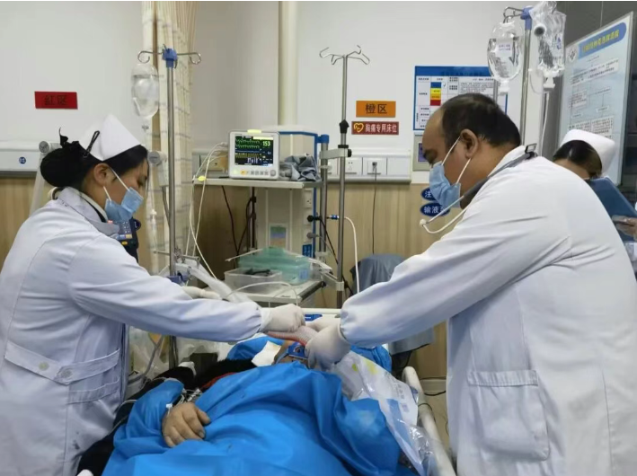 生死竞速破绝境 多科协作护生命——惠山三院急诊、重症联手成功抢救急性心衰患者